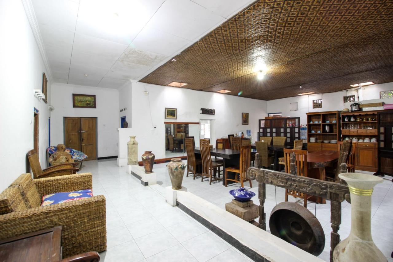 Reddoorz Near Rumah Sakit Wirosaban Salakan Экстерьер фото