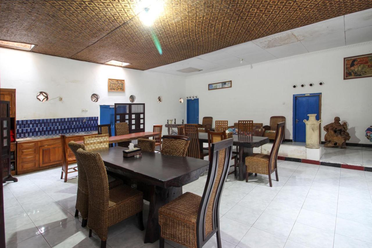 Reddoorz Near Rumah Sakit Wirosaban Salakan Экстерьер фото